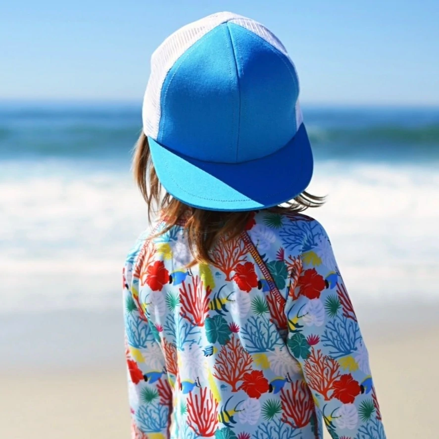 MARINE BLUE TRUCKER
