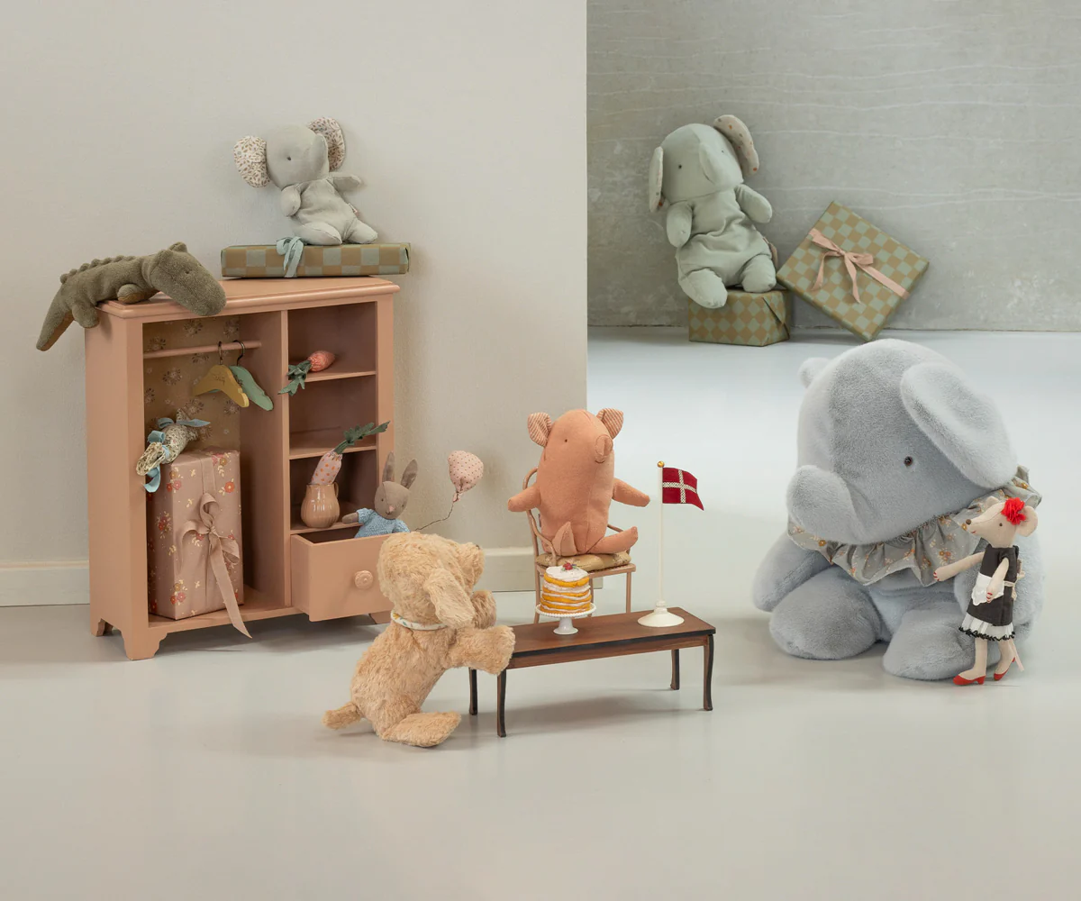 Beautician mouse, Mum