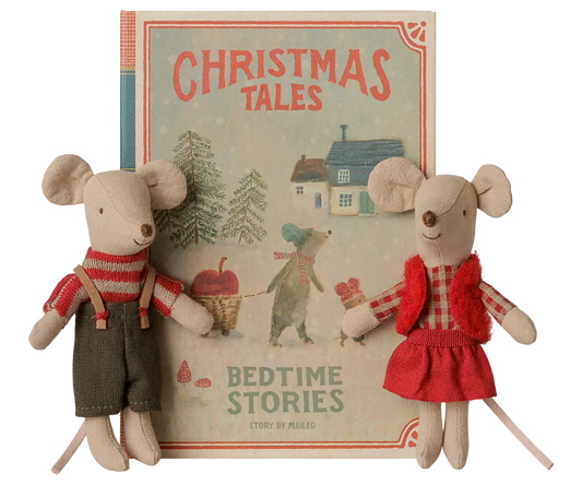 Christmas twin mice, Little sister and brother in book