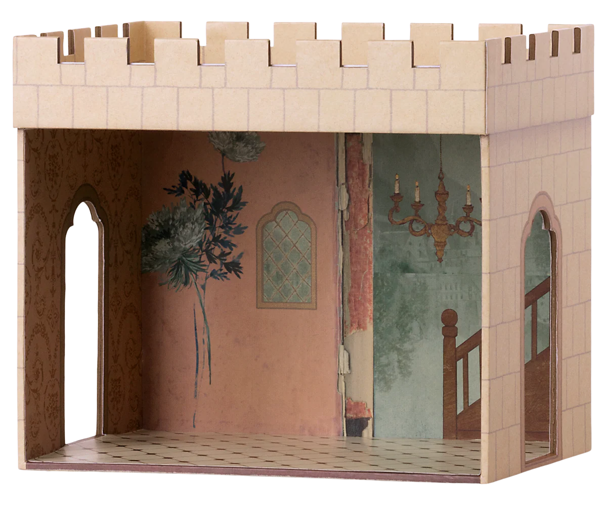 Castle, Hall
