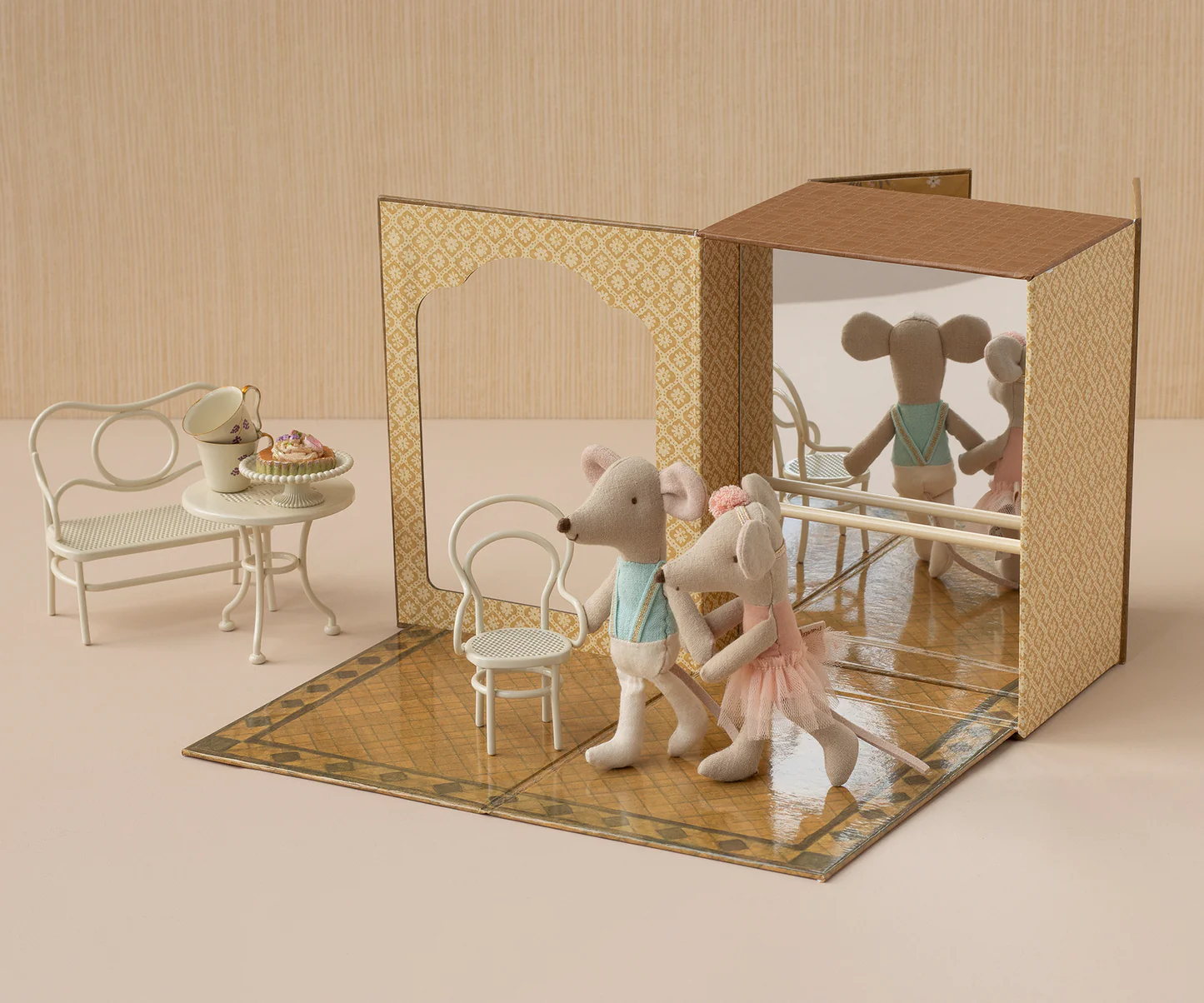 Ballet mice in dance studio, Little sister and brother