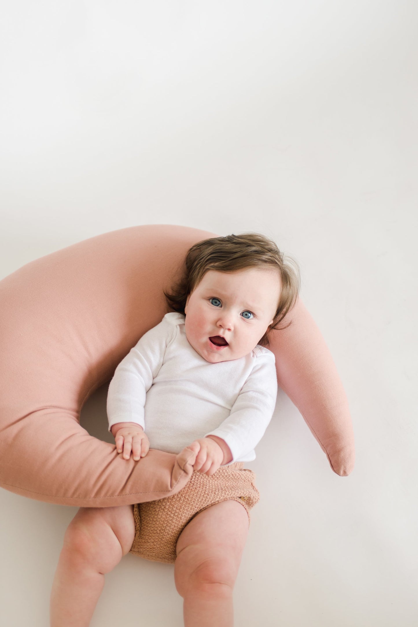 Feeding + Support Pillow | Gumdrop