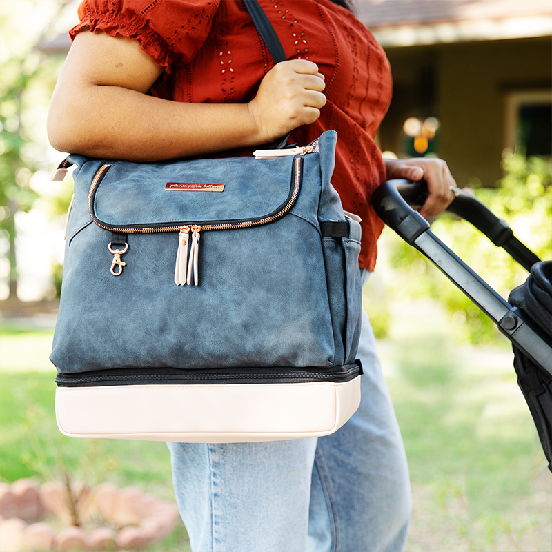 PIVOT PACK IN INDIGO/BLUSH