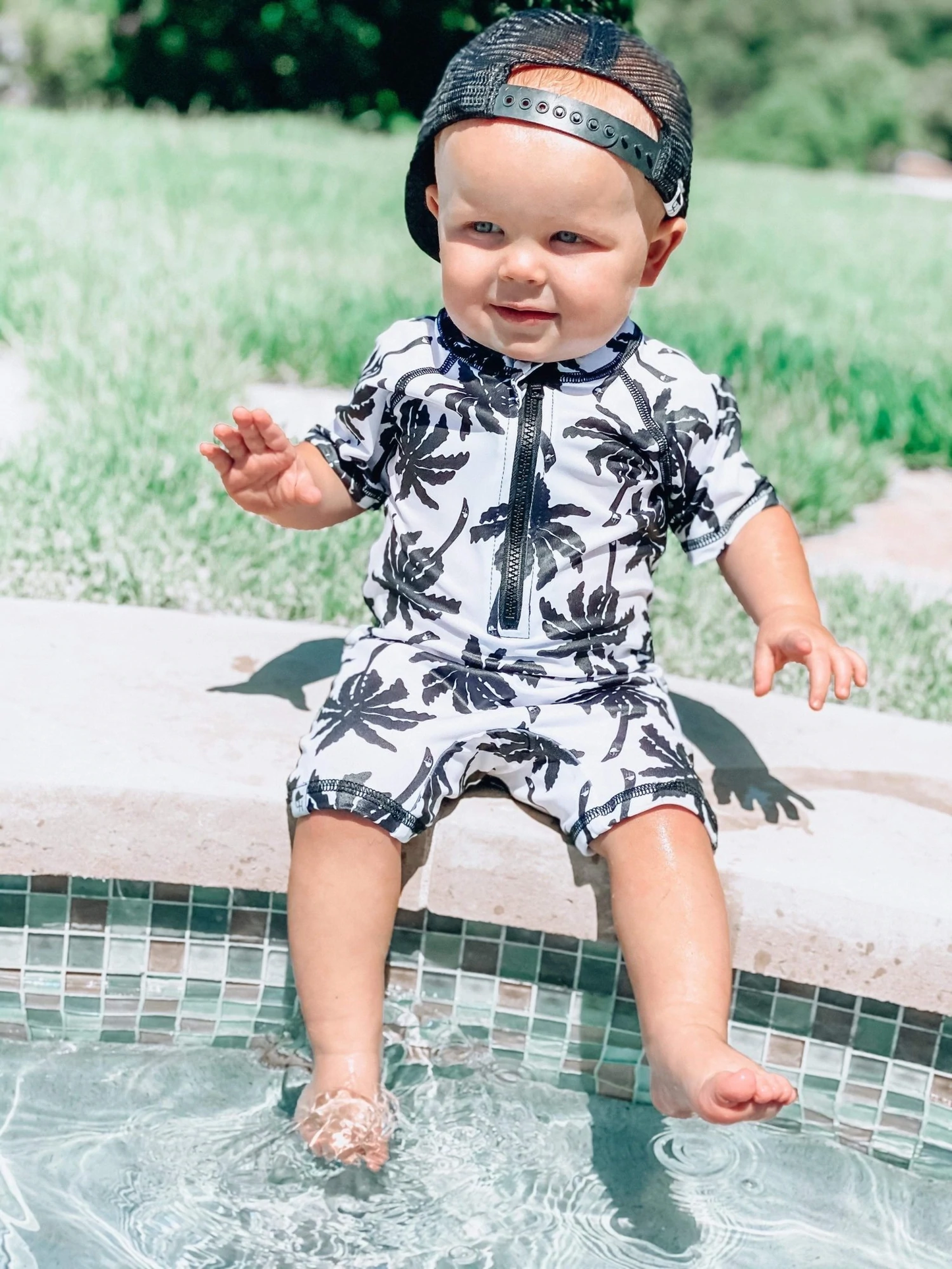 PALM SUNSUIT