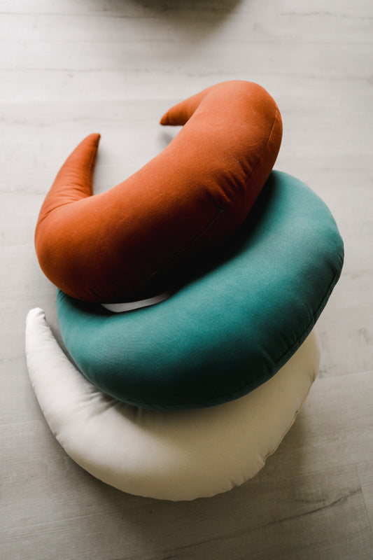 Feeding + Support Pillow | Gingerbread