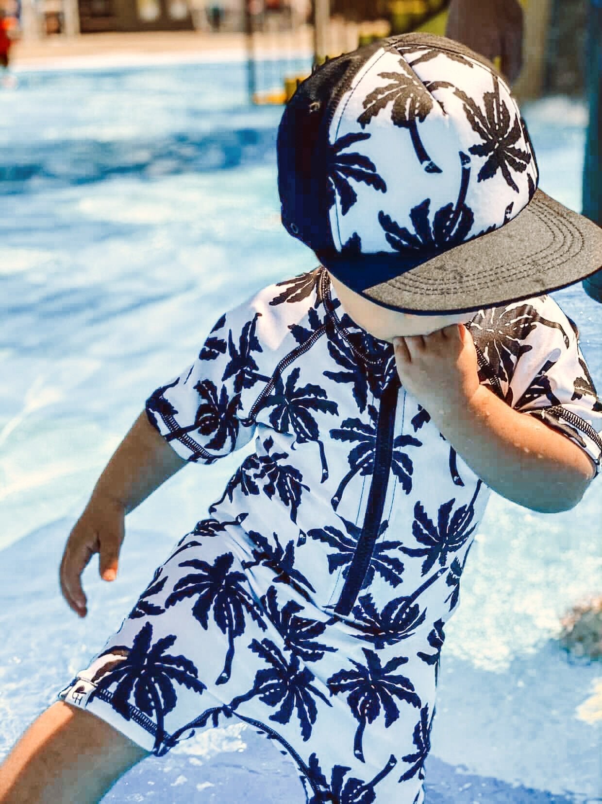 PALM SUNSUIT